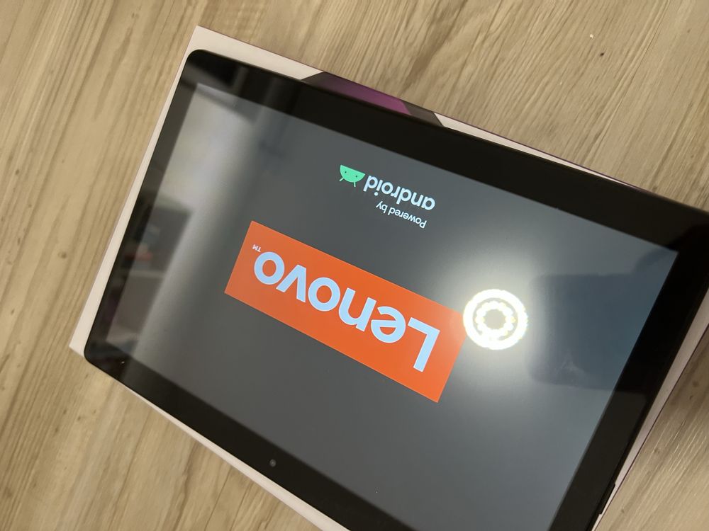 Таблет Lenovo M10 HD