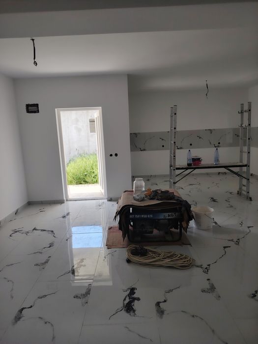 Vând casă nouă în Oșorhei