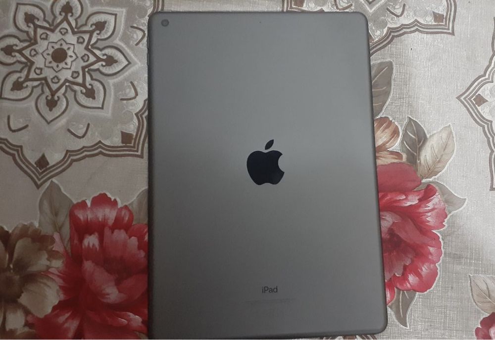 iPad 9 64гб в хорошем состоянии,обмен