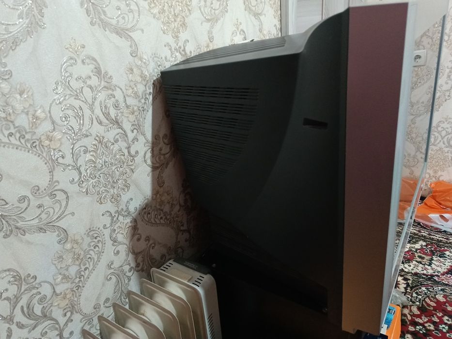 Продаются телевизор Roison