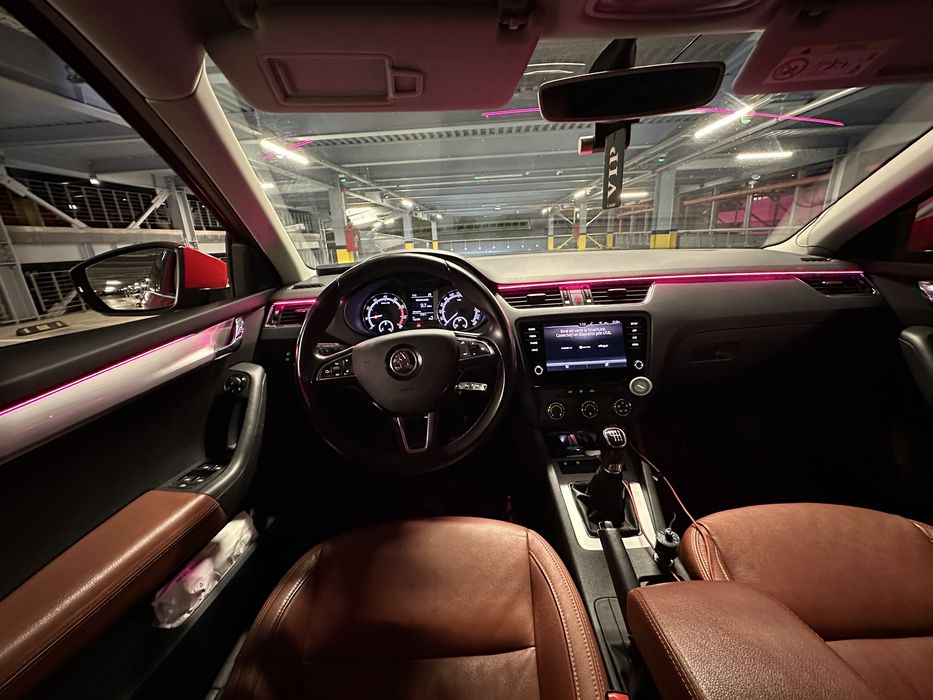 Skoda Octavia 3 facelit 2019 piele maro