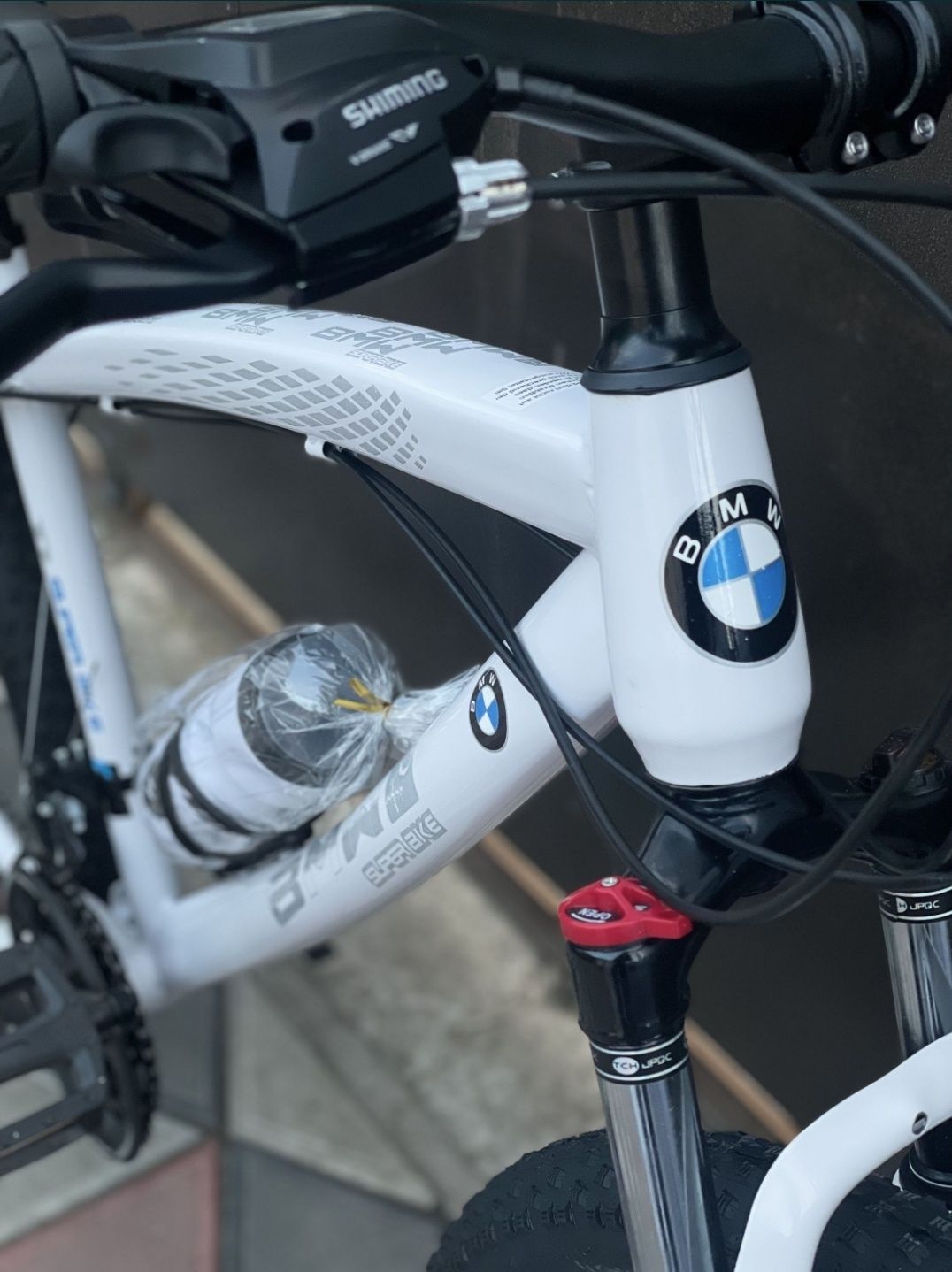 Велосипед BMW титановый диск для подростков