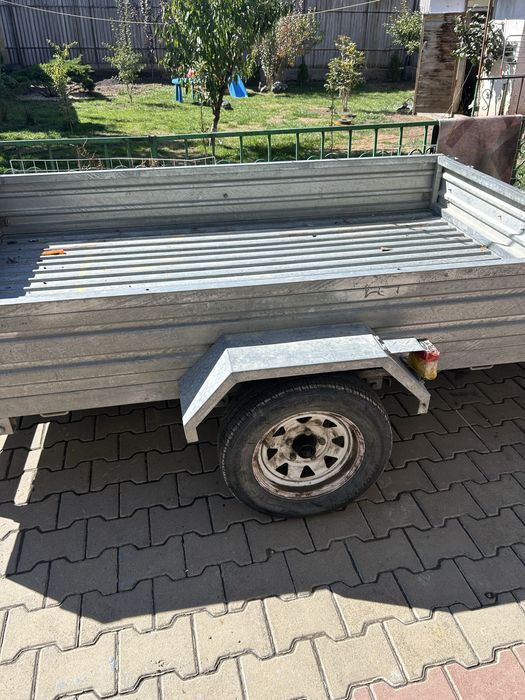 Легковой прицеп