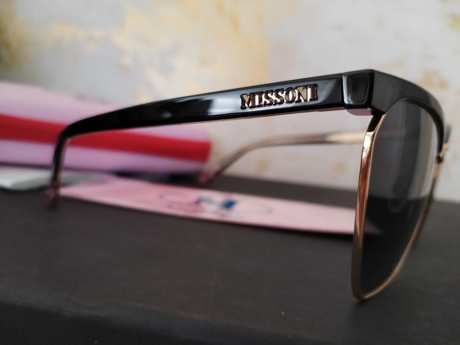 Оригинални нови очила на Missoni.