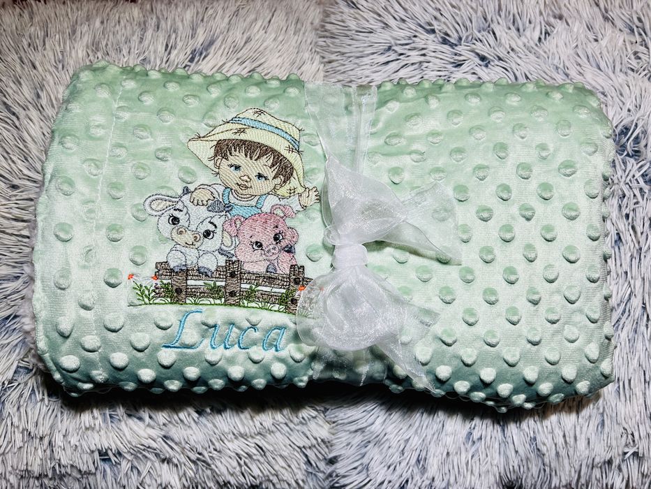 Păturici brodate personalizate