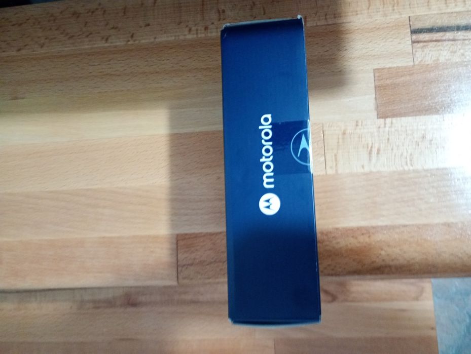 Telefon nou Motorola e13