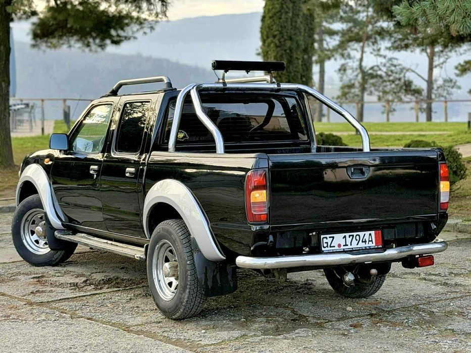 - IMPECABIL Nissan Navara D22 2.5Di-D136cp 2009/3