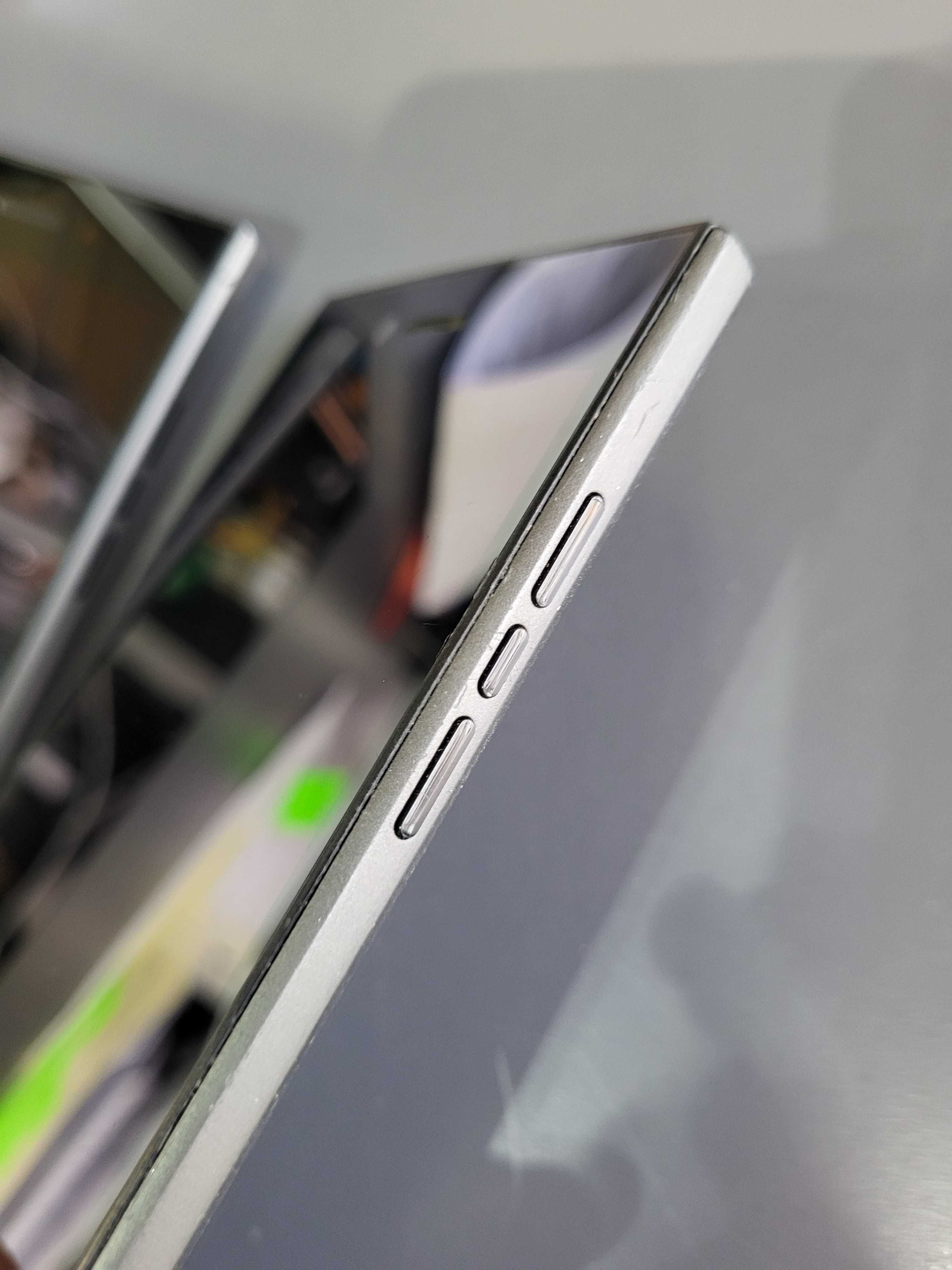 Телефон BlackBerry leup