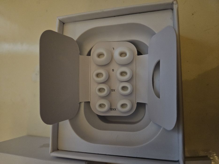 Apple AirPods Pro 3 (USB-C) – Noi, originali, doar deschiși