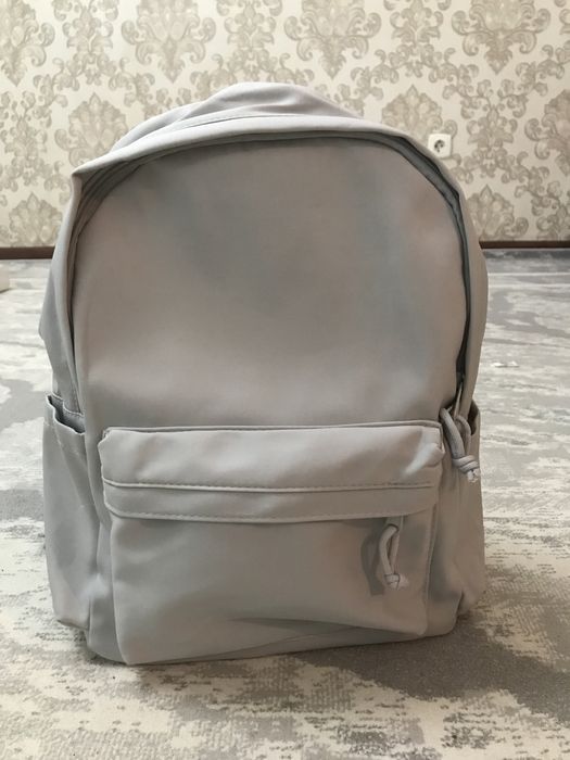 вместительный рюкзак