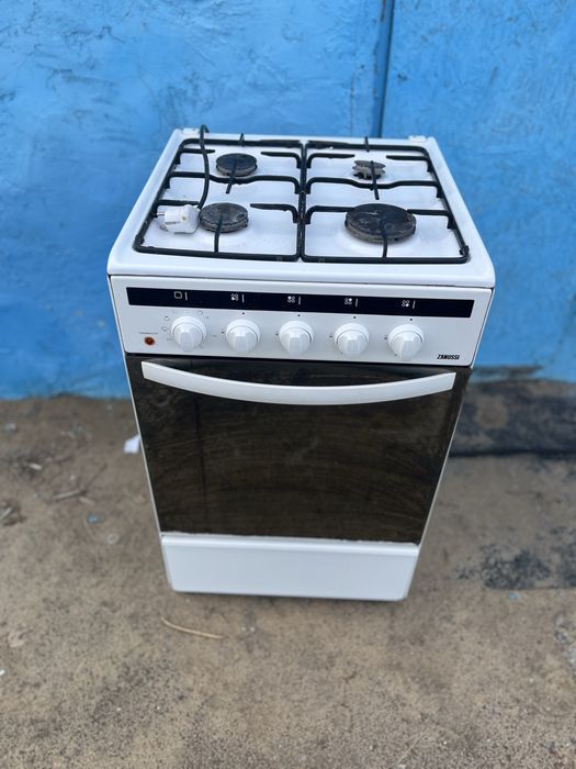 Продам газовую плиту