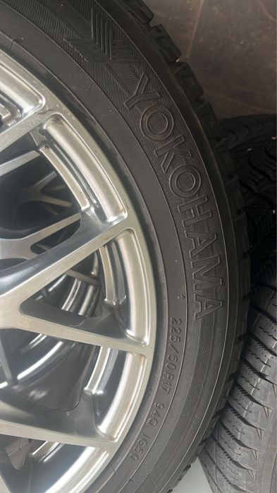 225/50/17 Yokohama зимняя