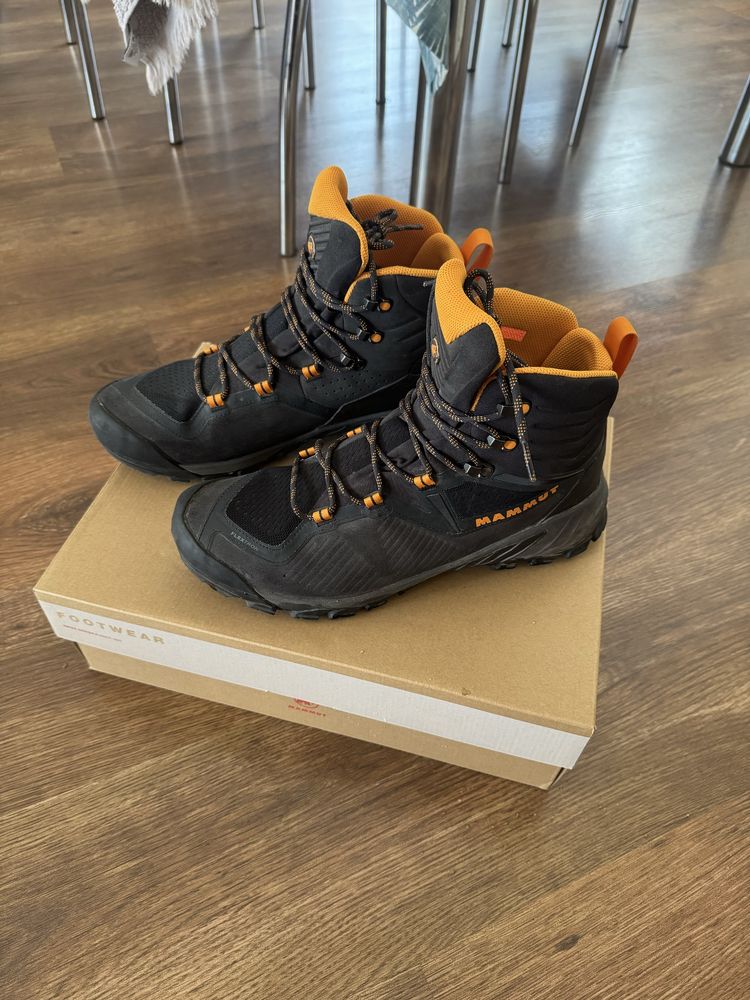 Туристически обувки Mammut Sapuen High GTX Men