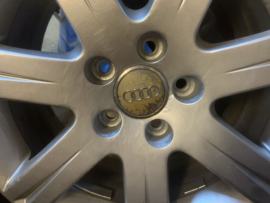 Janta roti originale audi 16 inch cu anvelope cauciuc iarna 225/55/16