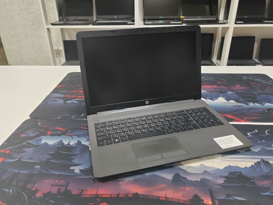 Ноутбук HP Celeron N4020/ 8Гб/ ССД 128 гб/ UHD