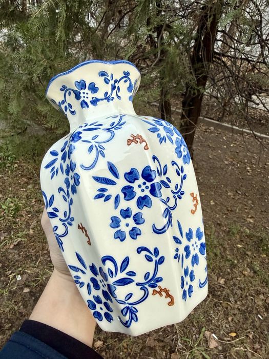 Продам вазы новые