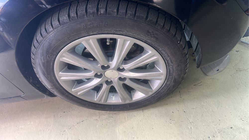 Шины с дисками в хорошем состоянии