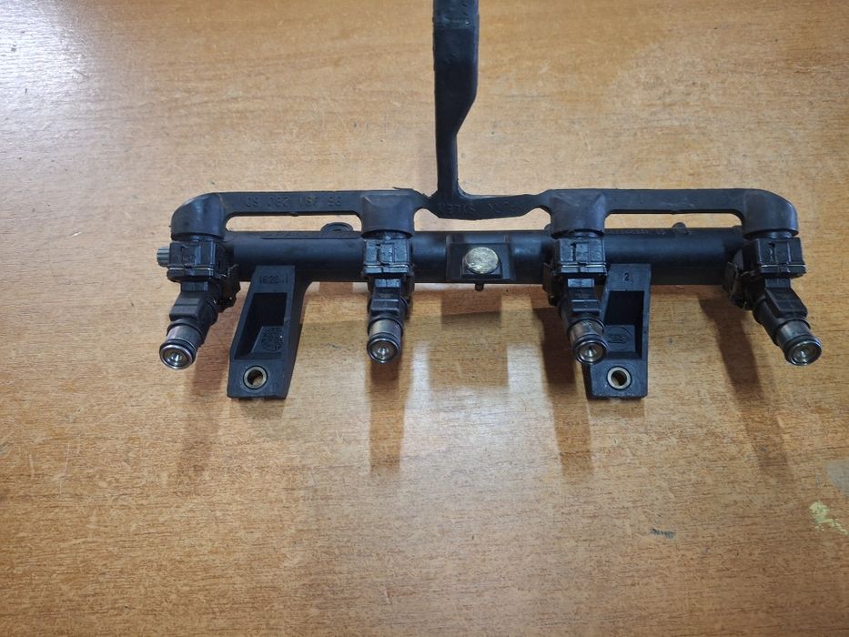 Injectoare Peugeot Citroen 1.4 Benzina +rampă