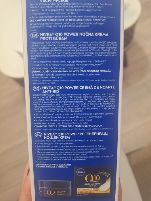 Nivea cremă de noapte si de zi,noi.