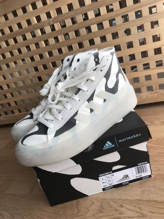 Adidas Originals Znsored Sports 41 1/3 Yeezy Boost Hi Nike Puma Gucci