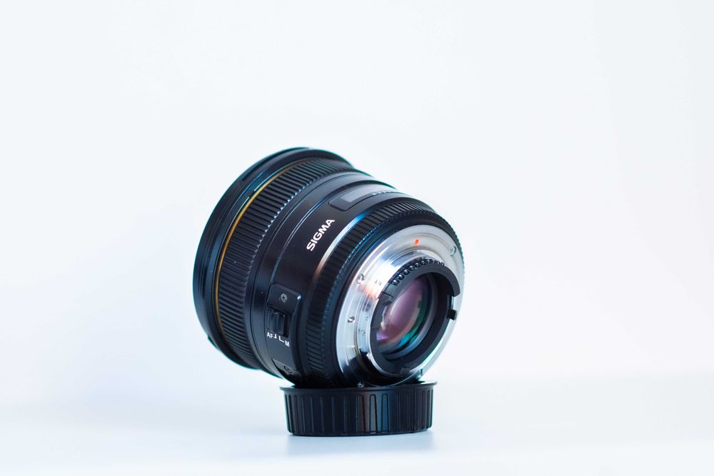 Obiectiv SIGMA 50 f 1.4 Ex DG Hsm montura NIKON FX Full Frame