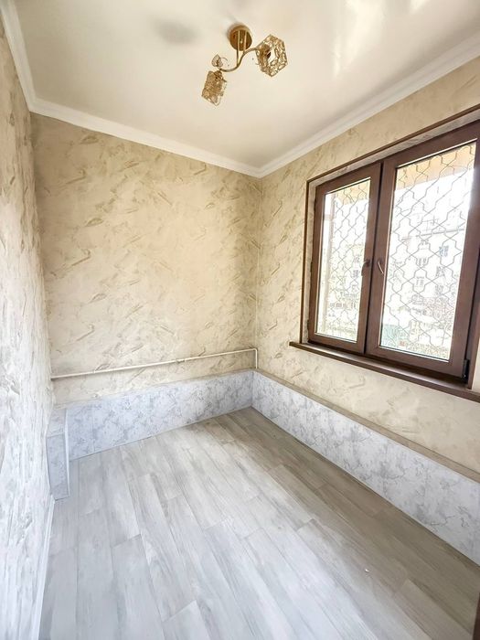 Chilonzor-8 kvartal, 2-xona 3-xona qilingan, 2-chi qavat, 4-etajka.