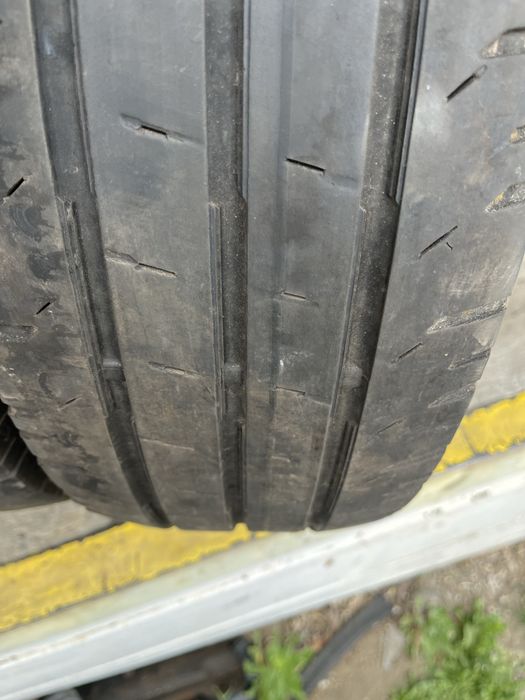 2 бр. гуми за бус 205/75/16C Continental DOT 2120 5 mm