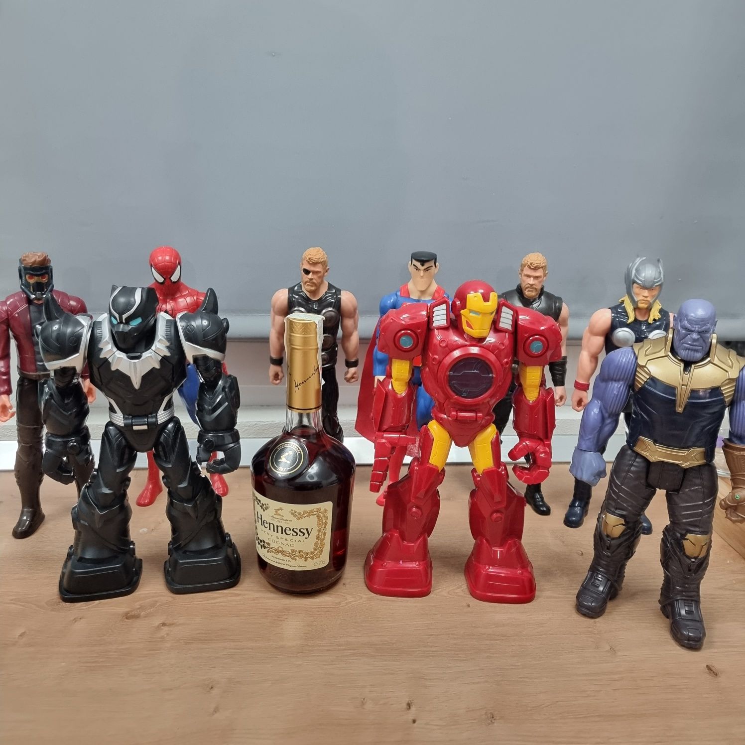 Figurine Marvel Thor, Black Panther, DC Superman, Spiderman etc