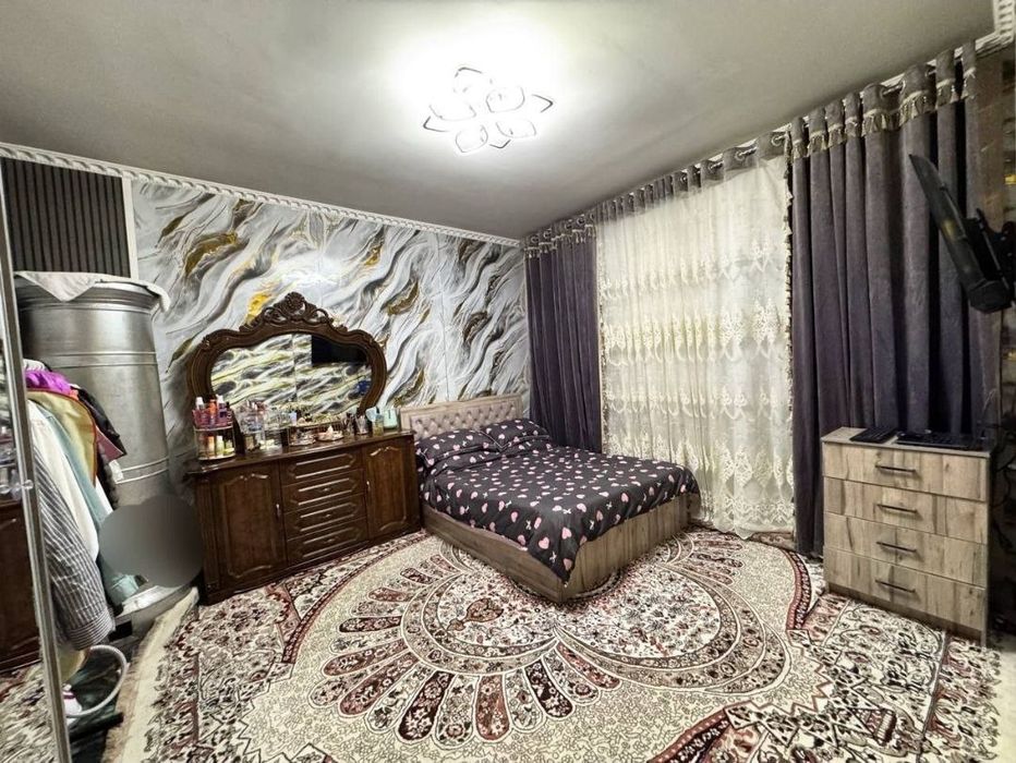 Yunsobod bodomzorda 1/2/2/37 kv toza uy srochniy variyant