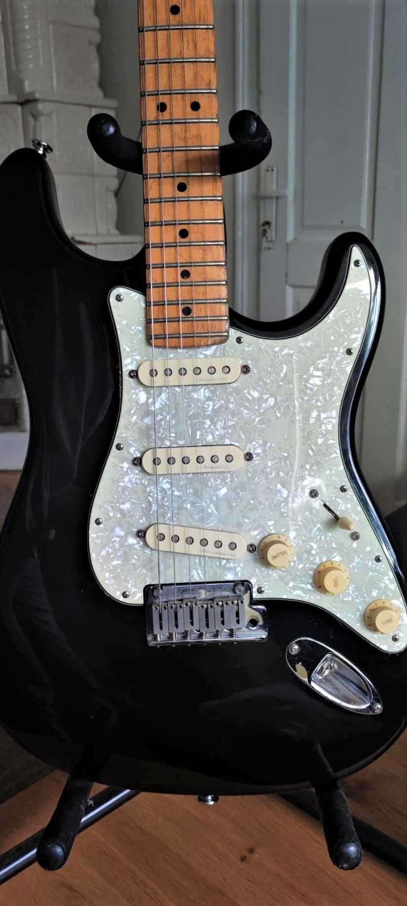 Fender USA Stratocaster tunat,   - 27 ani.