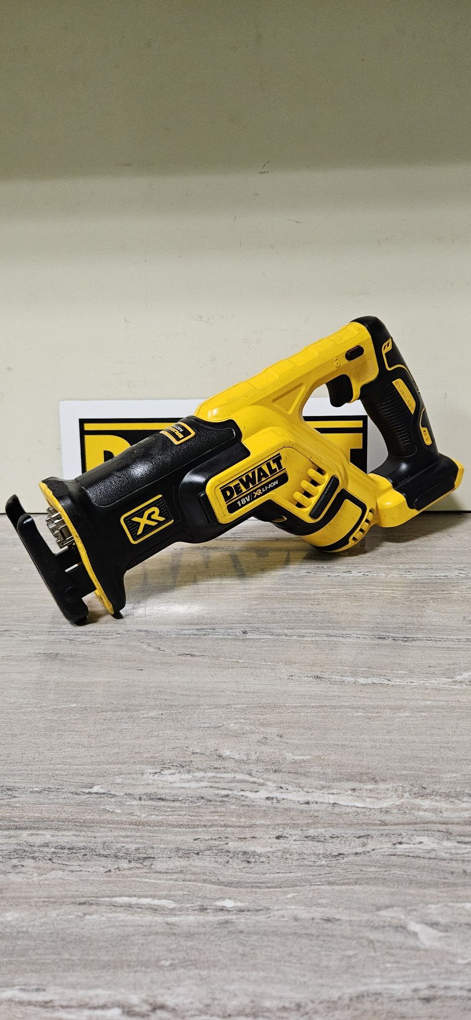 Dewalt Саблен трион DCS367 18V.BRUSHLESS