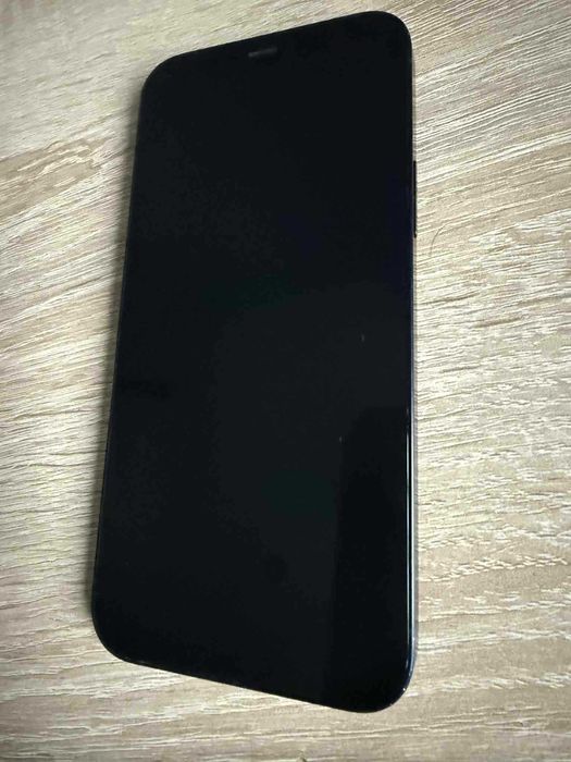 Iphone 12 64 GB Черен
