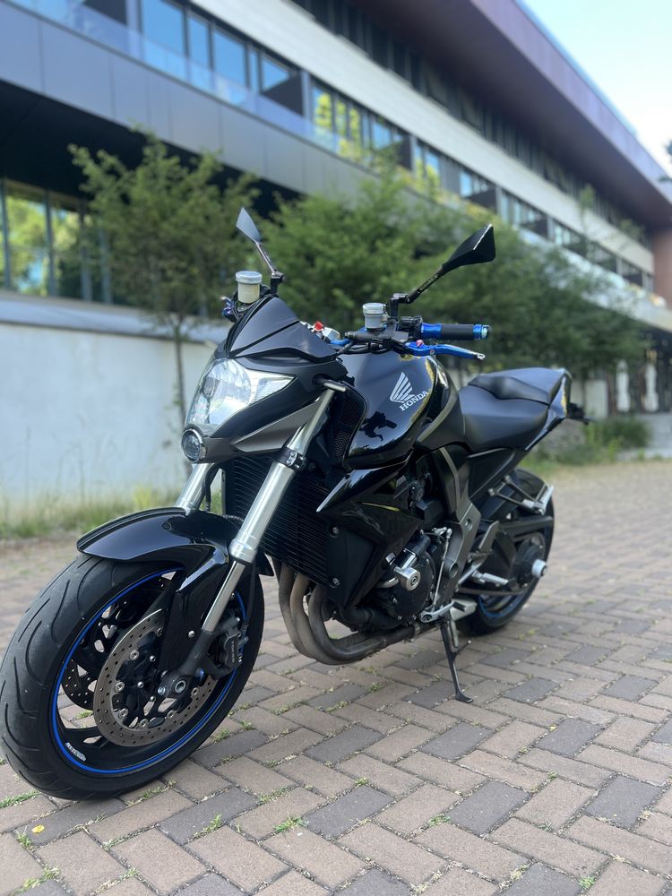 Vand HONDA CB1000r