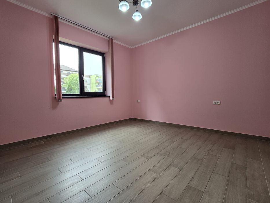 Apartament 2 camere Dumbrăvița
