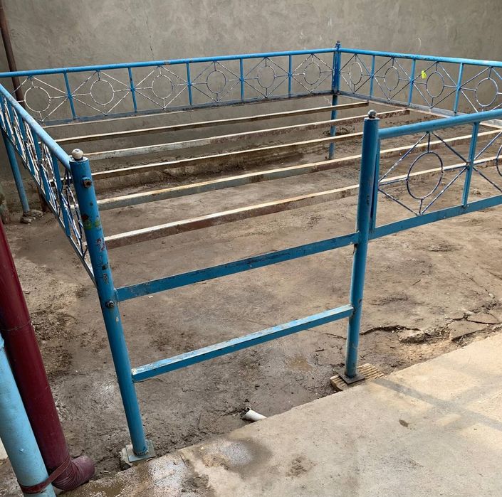 Продам железный тапчан