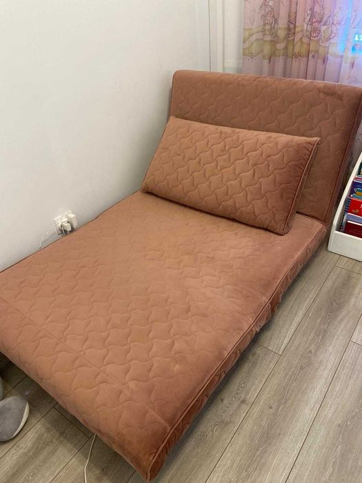 Canapea extensibila Mobexpert 2 locuri - stare impecabila, ca noua!