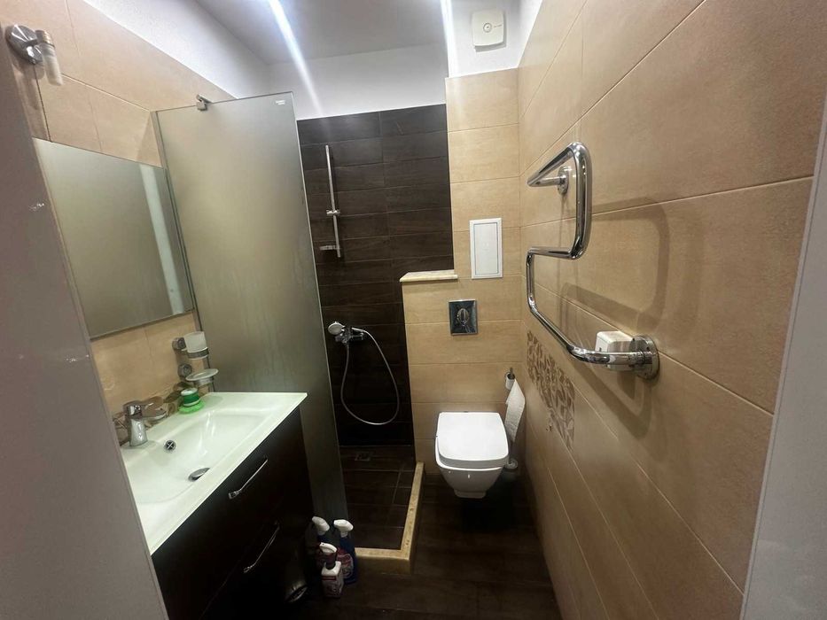 Дава се под наем Тристаен апартамент в Варна, Левски - 80 кв.м за 765 € - Снимка #5