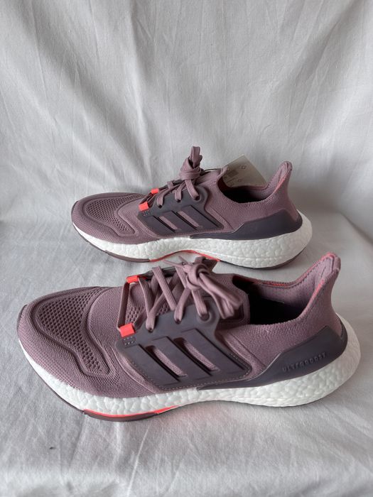 Pantofi alergare,sala,Adidas Ultraboost 22W,marime 40