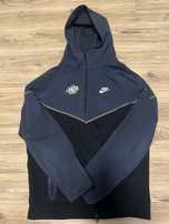 Nike syna world tech fleece