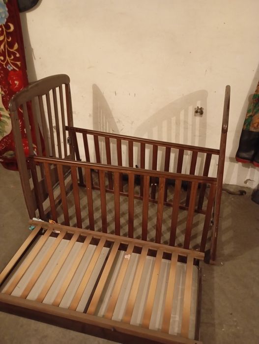 Продам детскую кроватку кочалку