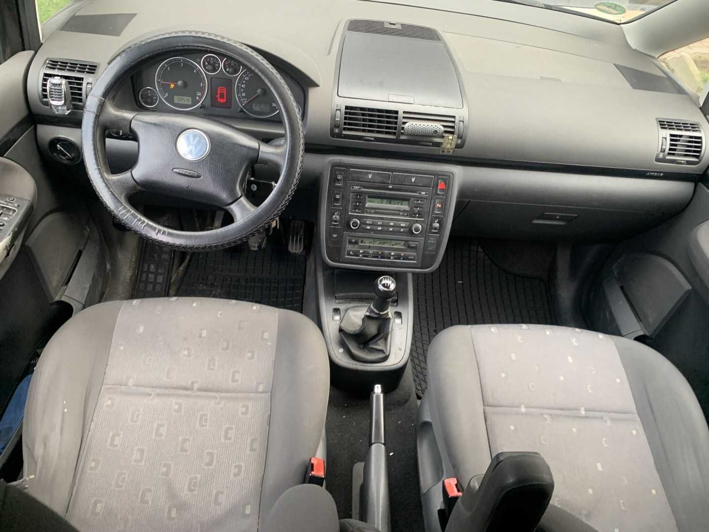 Autoturism Volkswagen Sharan 2.0 Tdi