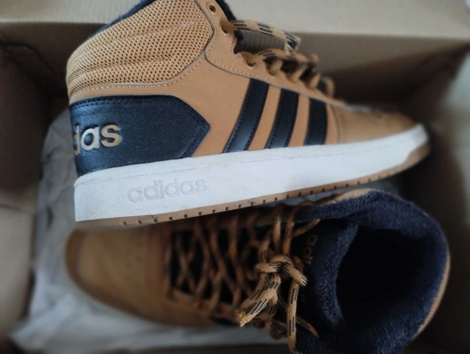 Зимни обувки адидас