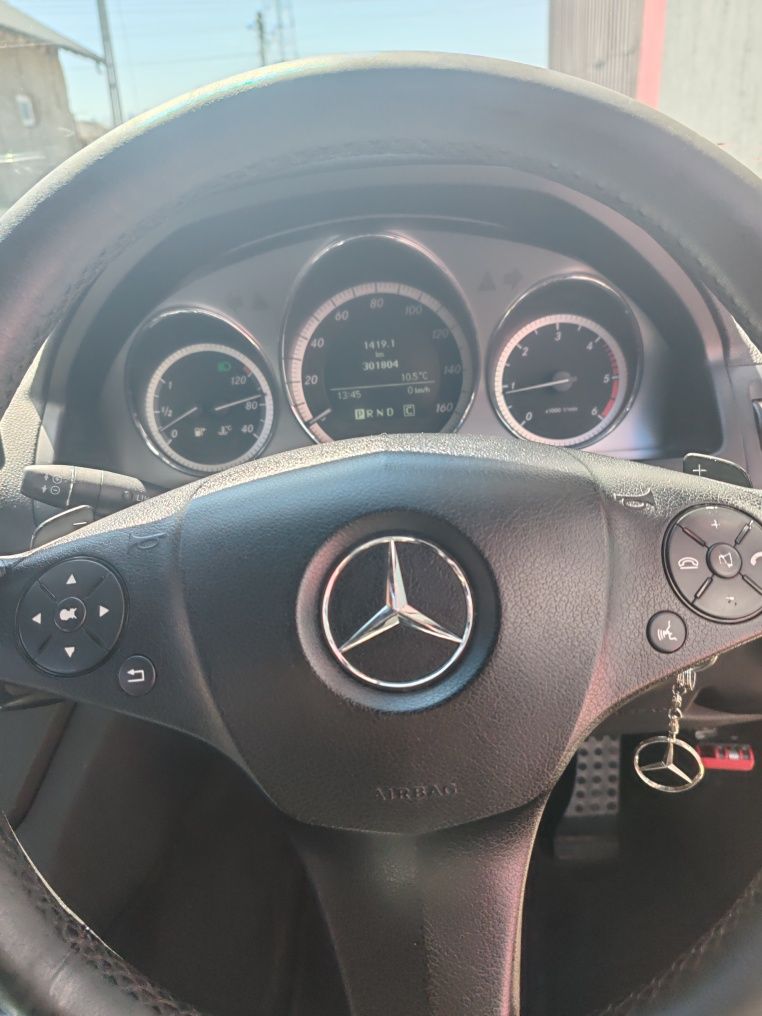 Mercedes-Benz c250