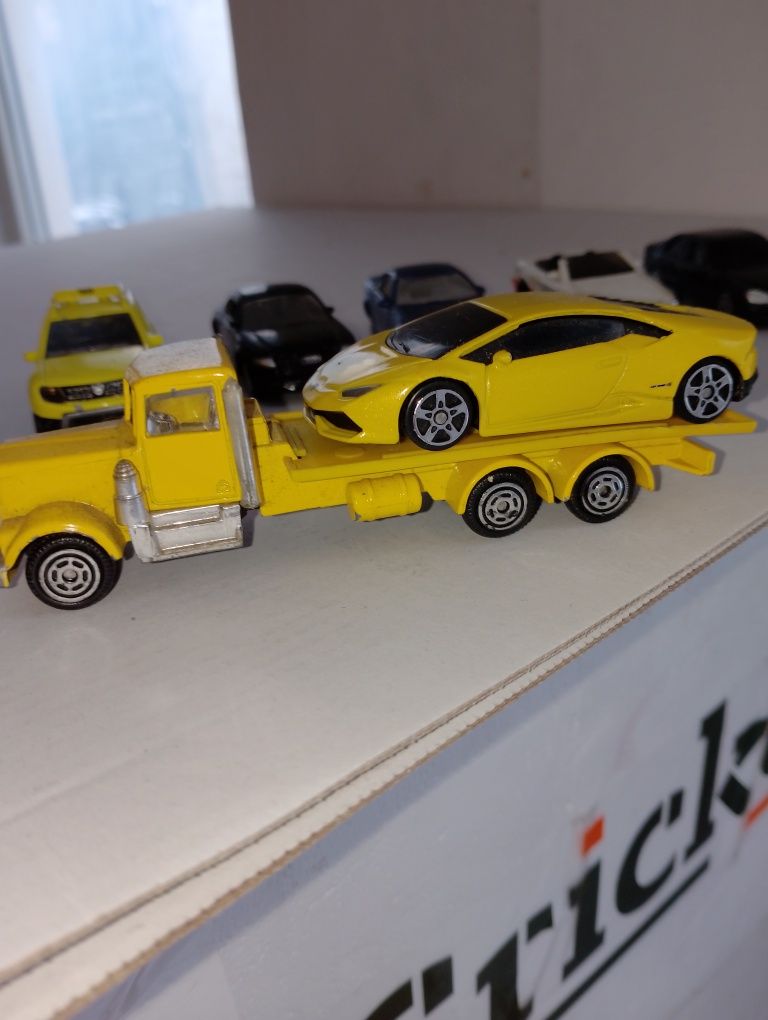 Machete camion transportor+Lamborghini