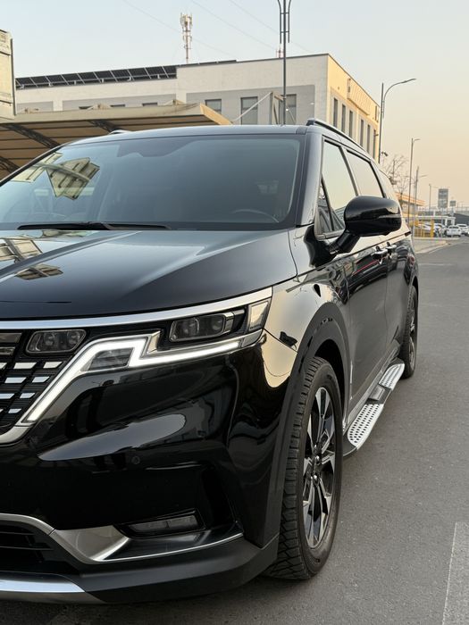 Срочно Продается Kia Karnival 2023