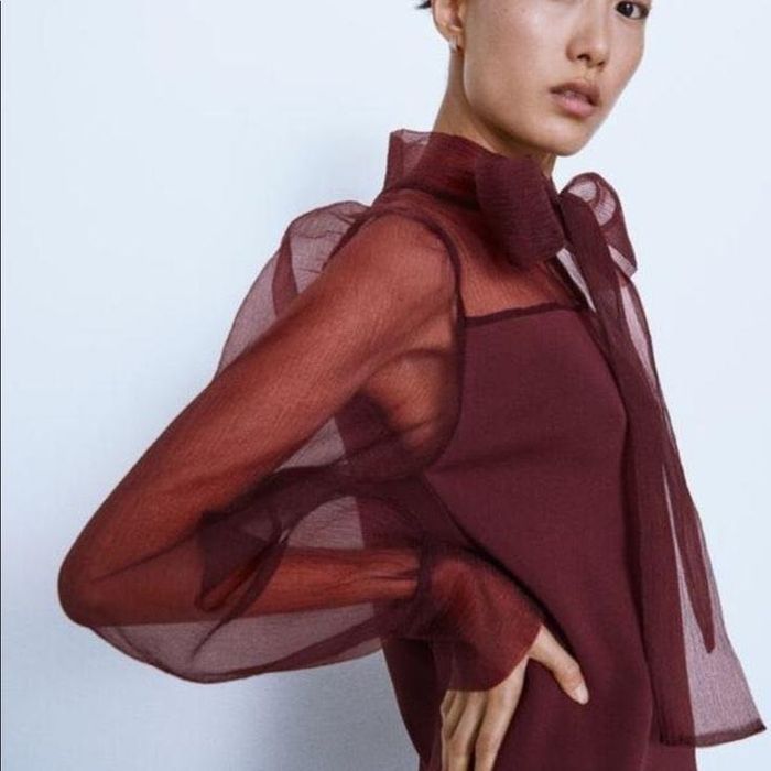 Дамски рокли на Zara