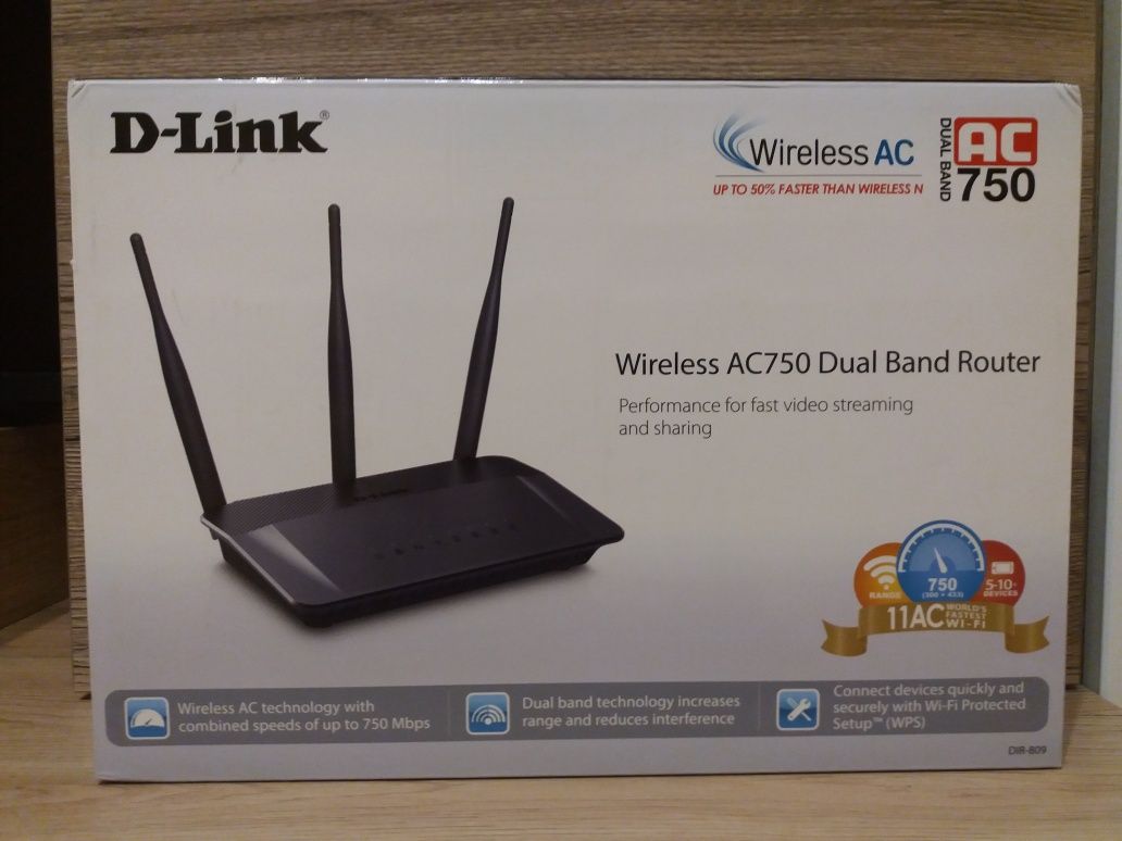 Router D- Link Wireless AC 750 Dual Band