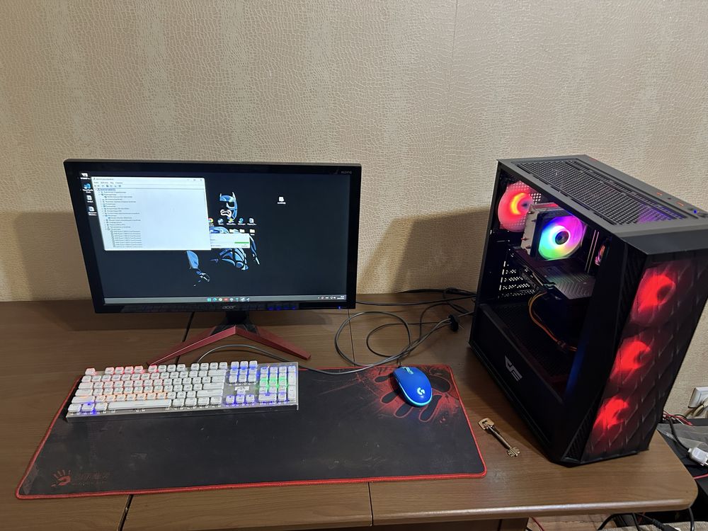 Игровой компьютер +монитор мышка клавиатура