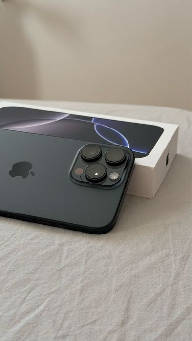 *Чисто Нов* | iPhone 16 Pro Max | 1TB | Black Titanium