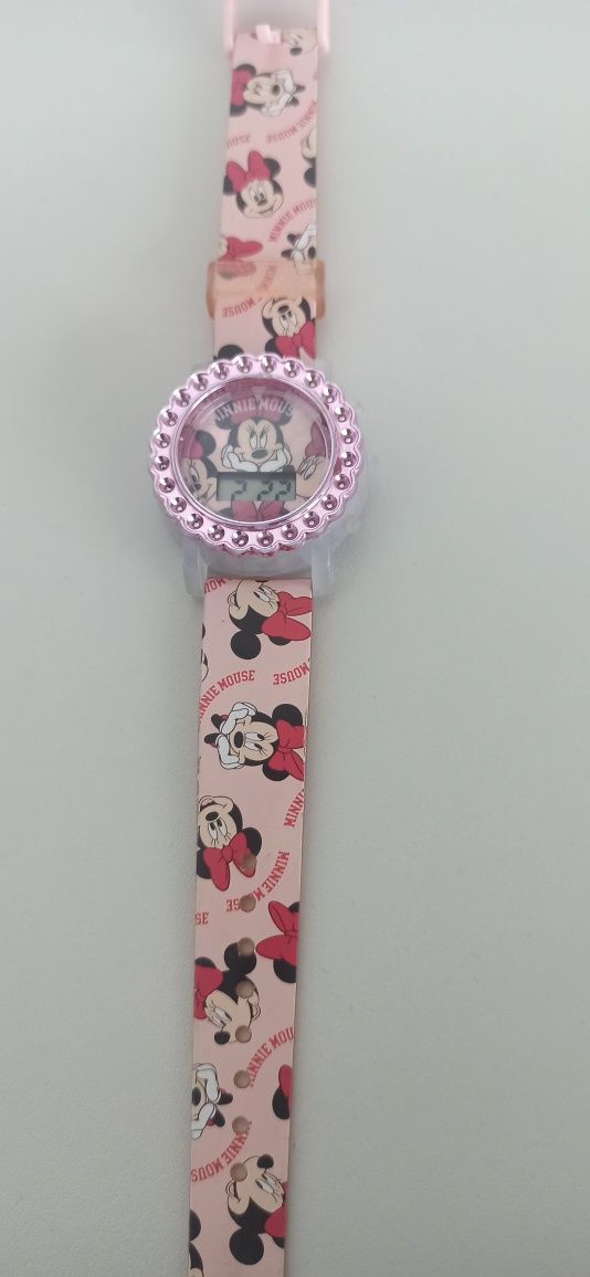 Ceas copii Minnie Mouse NOU, nefolosit